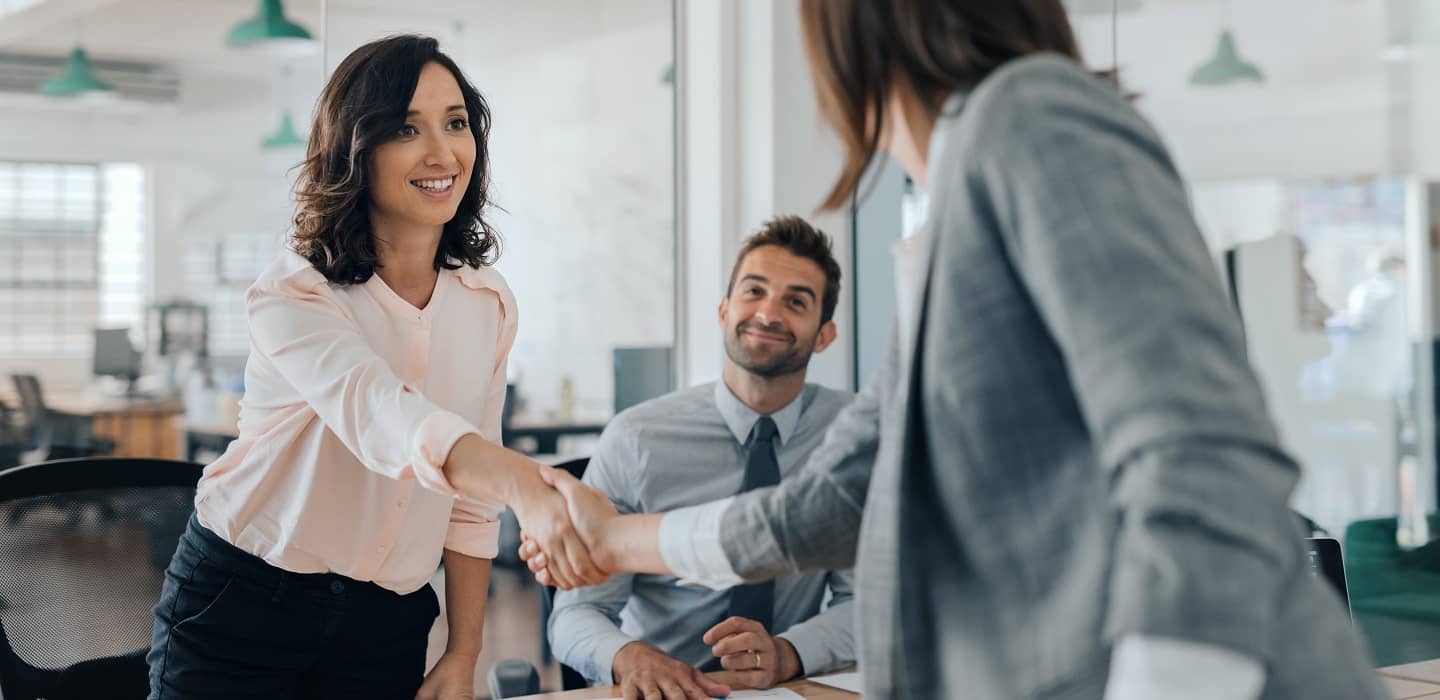 PFS' donation to victim support IOM